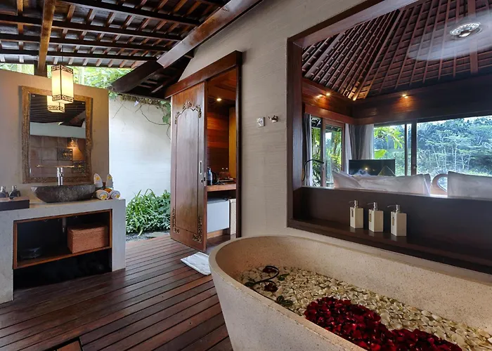 Black Penny Villa